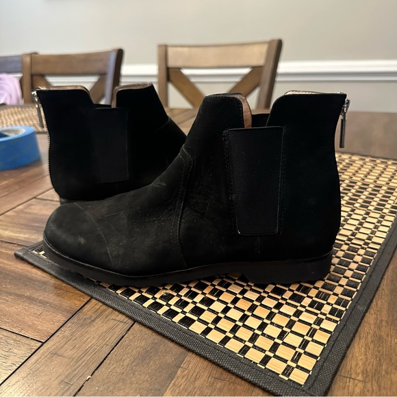 Taryn Rose Jervin Black Nubuck Leather Chelsea Ankle Boots Women’s 7.5 - Picture 3 of 12